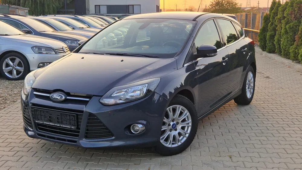 Ford Focus 1.6 mpi 2011 Model TITANIUM